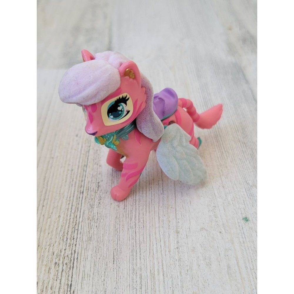 cat tiger‎ Wing AS IS toy pet accessory figure